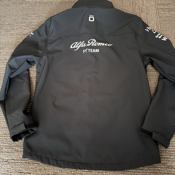 Alfa Romeo F1 Soft Shell Jacket - Picture 2 of 4